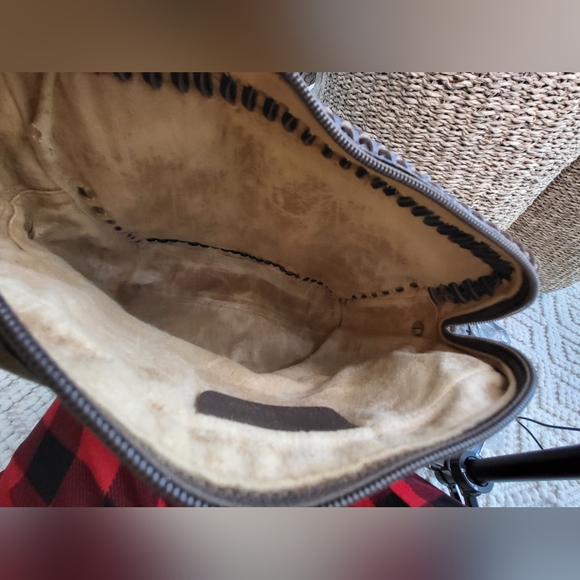 🔥SOLD🔥Louis Vuitton Authentic Gucci Boho Fringe Handbag Bag Louis Vuitton - Picture 12 of 14